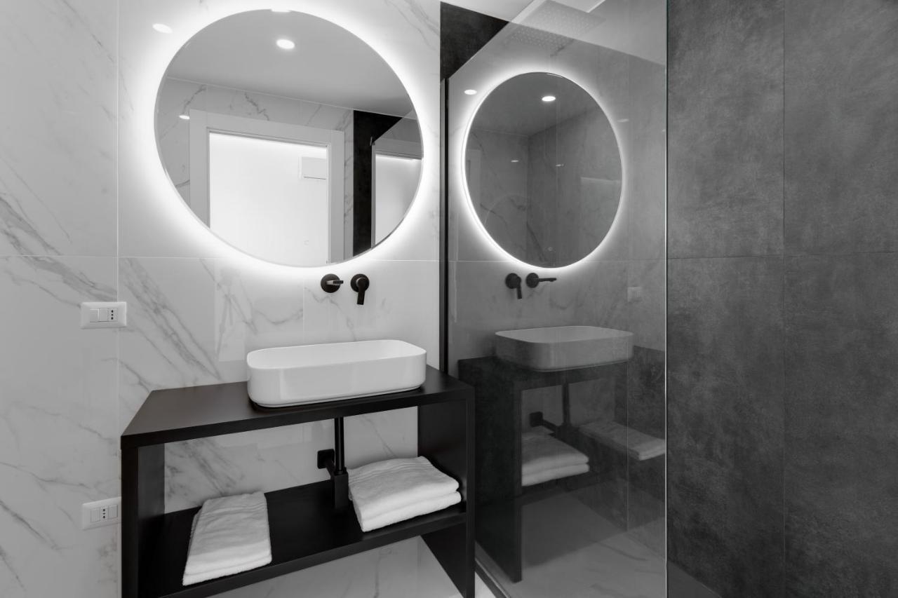 Caralis Suites Rooms 卡利亚里 外观 照片