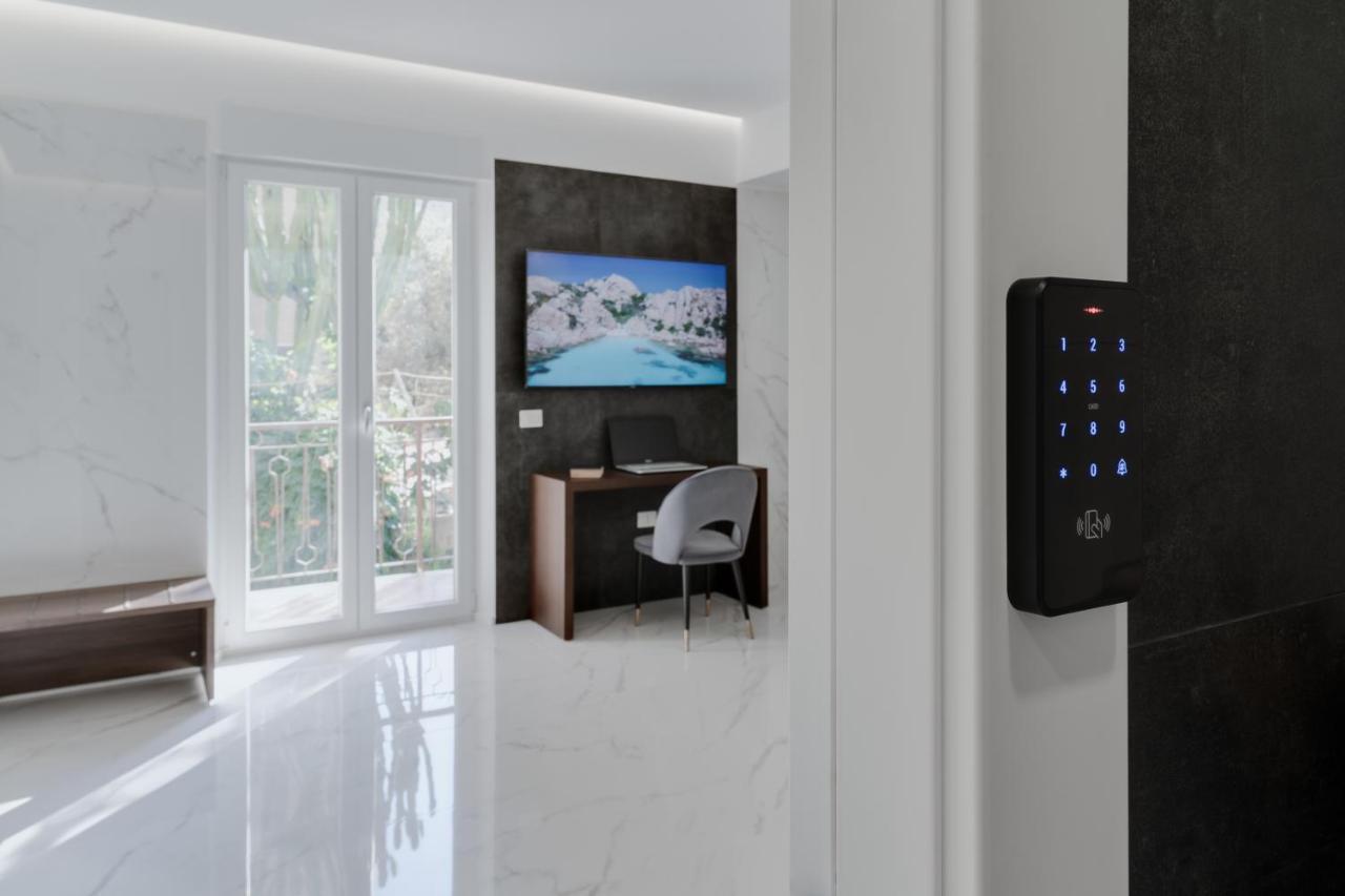 Caralis Suites Rooms 卡利亚里 外观 照片